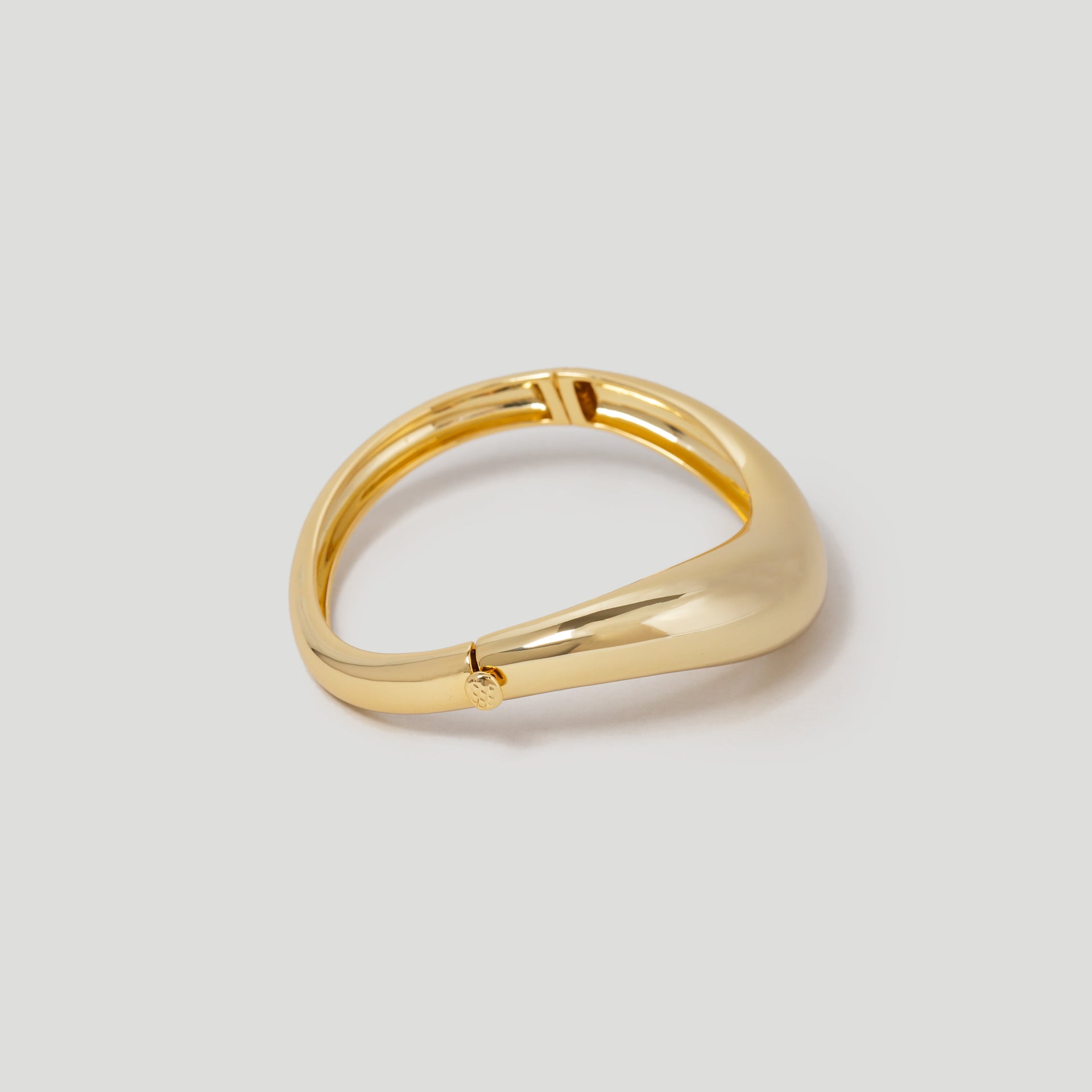 Wave Domed Gold Bangle Bracelet in 18k Gold Plating